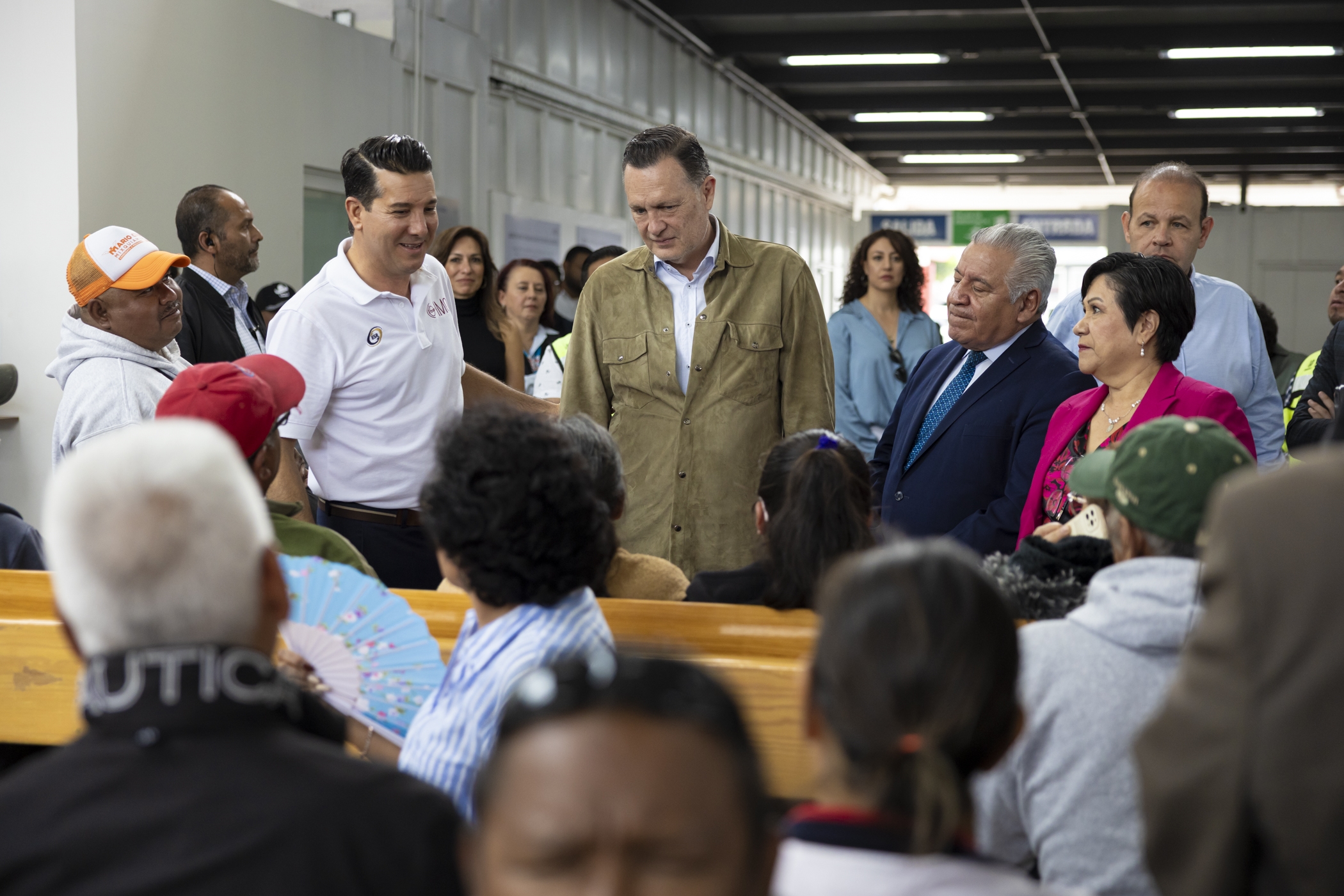 Visita Mauricio Kuri el Instituto Mexicano de Oftalmología