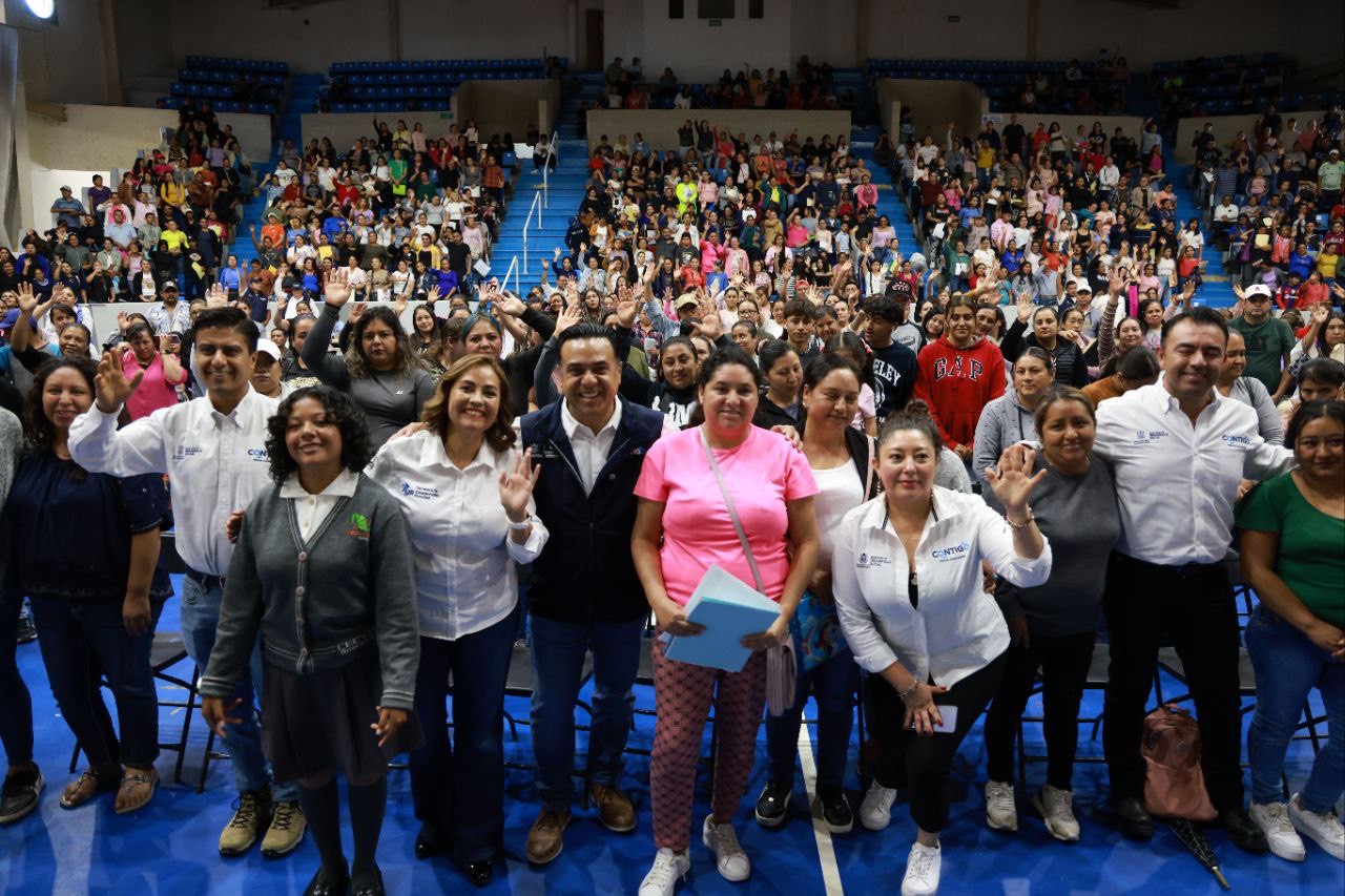 Registra SEDESOQ a mil beneficiarios de Transporte Escolar en San Juan del Río