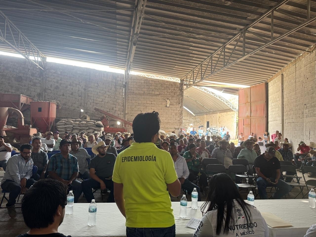 «Capacita SESA a la Asociación Ganadera de Jalpan de Serra»