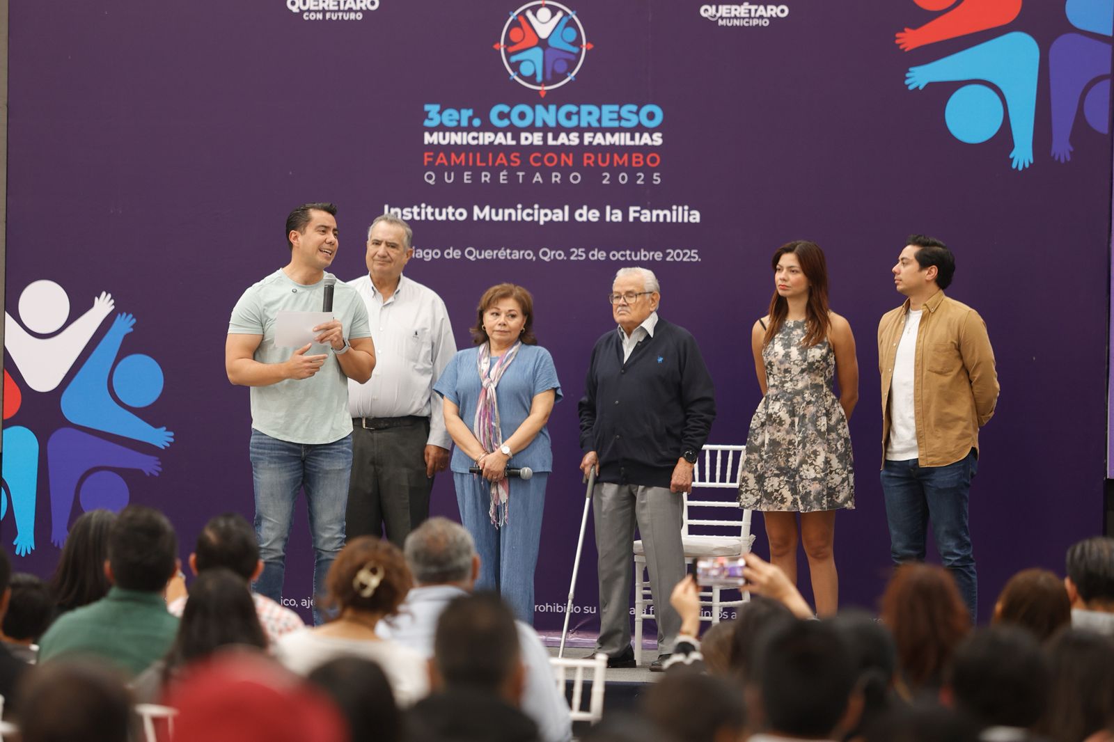 Inaugura Felifer Macías el Tercer Congreso Municipal de las Familias