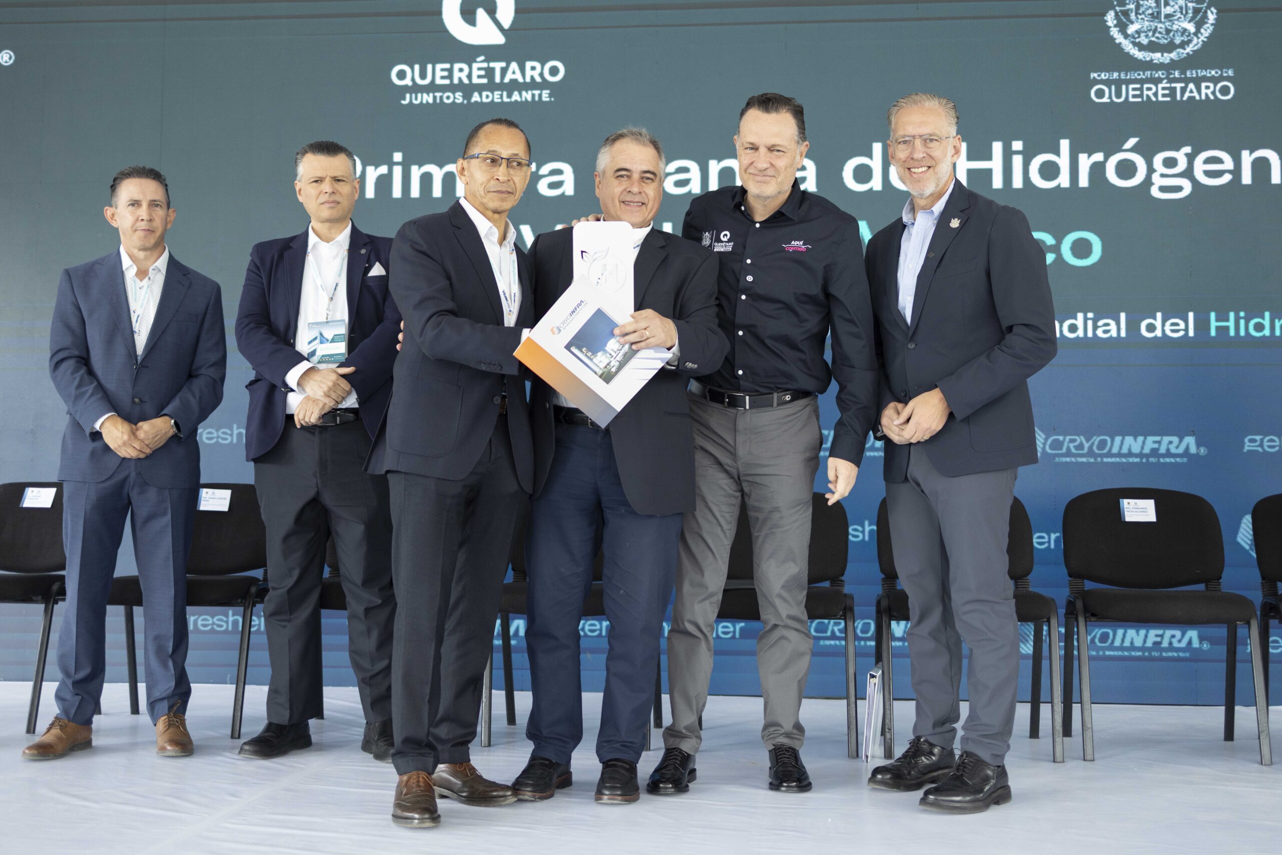 Inaugura Mauricio Kuri la primera planta de hidrógeno verde del país