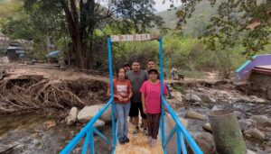 CEI entrega puente provisional en San Joaquín