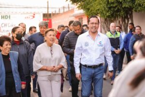 Chepe Guerrero entrega rehabilitación de calles en la colonia El Pocito