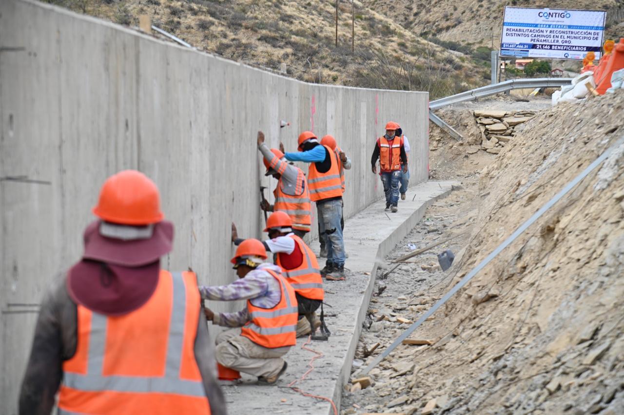 Avanza CEI en la reconstrucción de caminos en la Sierra Gorda y Semidesierto