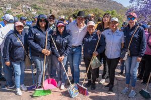 El Marqués realiza jornada integral de limpieza en La Cañada