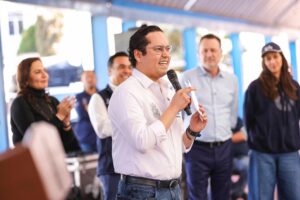 Entrega Gobernador Kuri, Rehabilitación de Cancha de Fútbol en Corregidora.