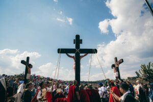 Marqués reporta saldo blanco en representaciones del Viacrucis