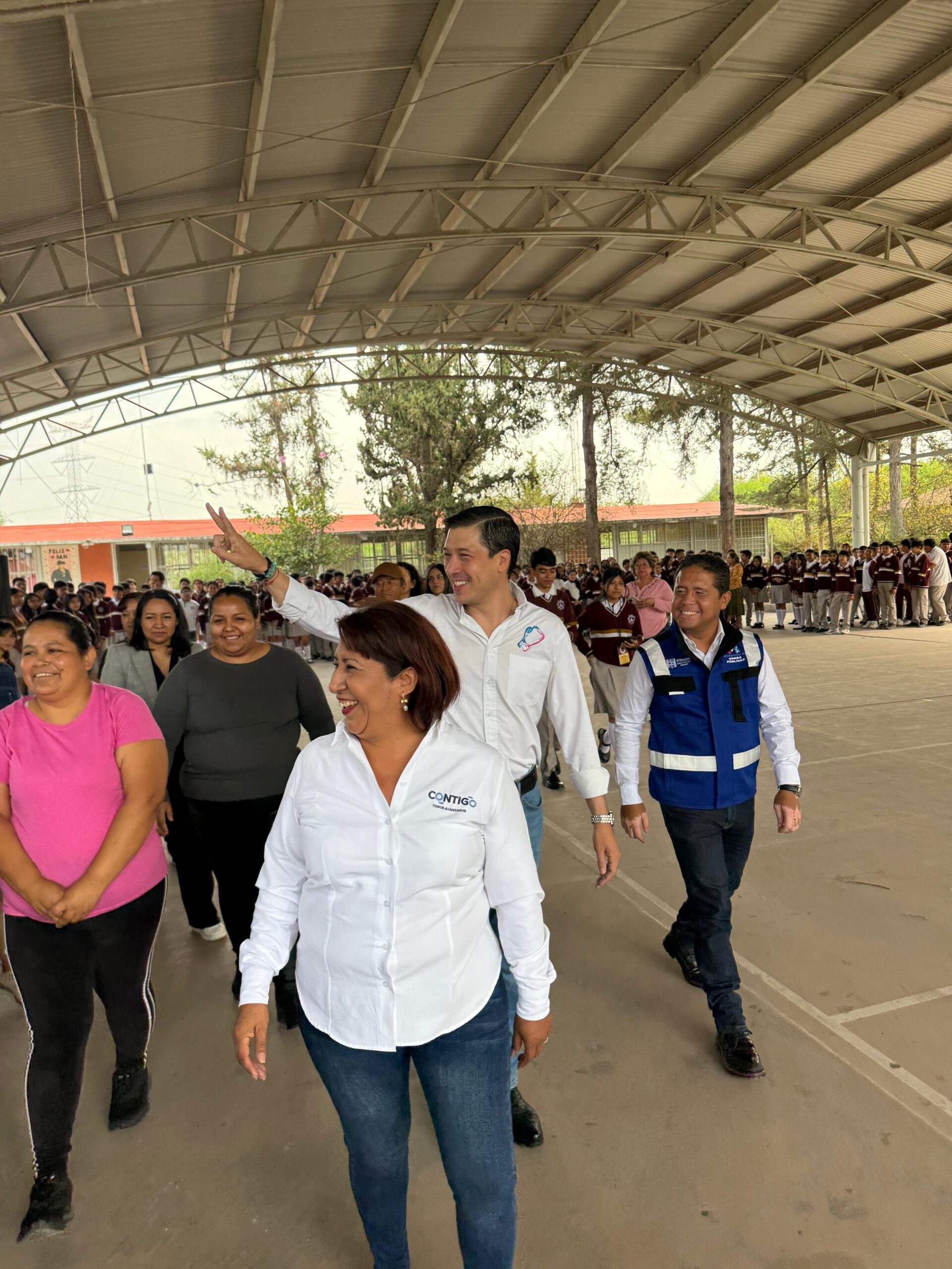 Entrega Rodrigo Monsalvo obras educativas en beneficio de estudiantes de Palo Alto en El Marqués.