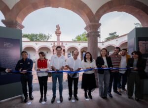 Firma Rodrigo Monsalvo convenio de colaboración con el INAH.