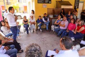Chepe Guerrero Se Reúne con Vecinos de Diversas