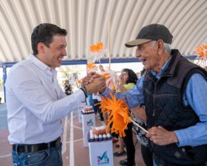 Rodrigo Monsalvo fortalece el apoyo a adultos mayores.