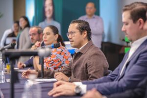 Chepe Guerrero fortalece alianza con preparatorias y universidades