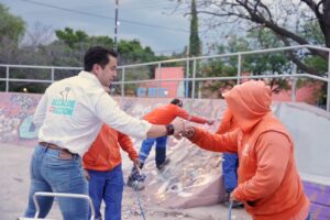 Supervisa Felifer Macías Acciones Antigraffiti.