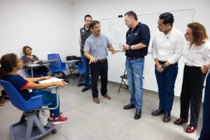 Recorre Mauricio Kuri el Centro de Desarrollo Humano Pirámides en Corregidora
