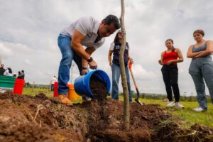 Encabeza Felifer Macías la conmemoración del Día Nacional del Árbol con la jornada “Querétaro, la Capital Verde”