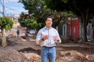 Felifer Macías Supervisa Obras de Rehabilitación de Drenaje Sanitario en San Pablo.