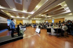 El Futuro y el progreso no se improvisa, se construye todos los días: Felifer Macías