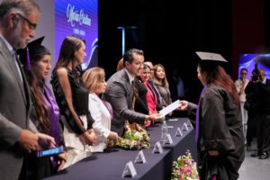 Felicidades a las 451 graduadas de la Universidad de las Mujeres: Felifer Macías